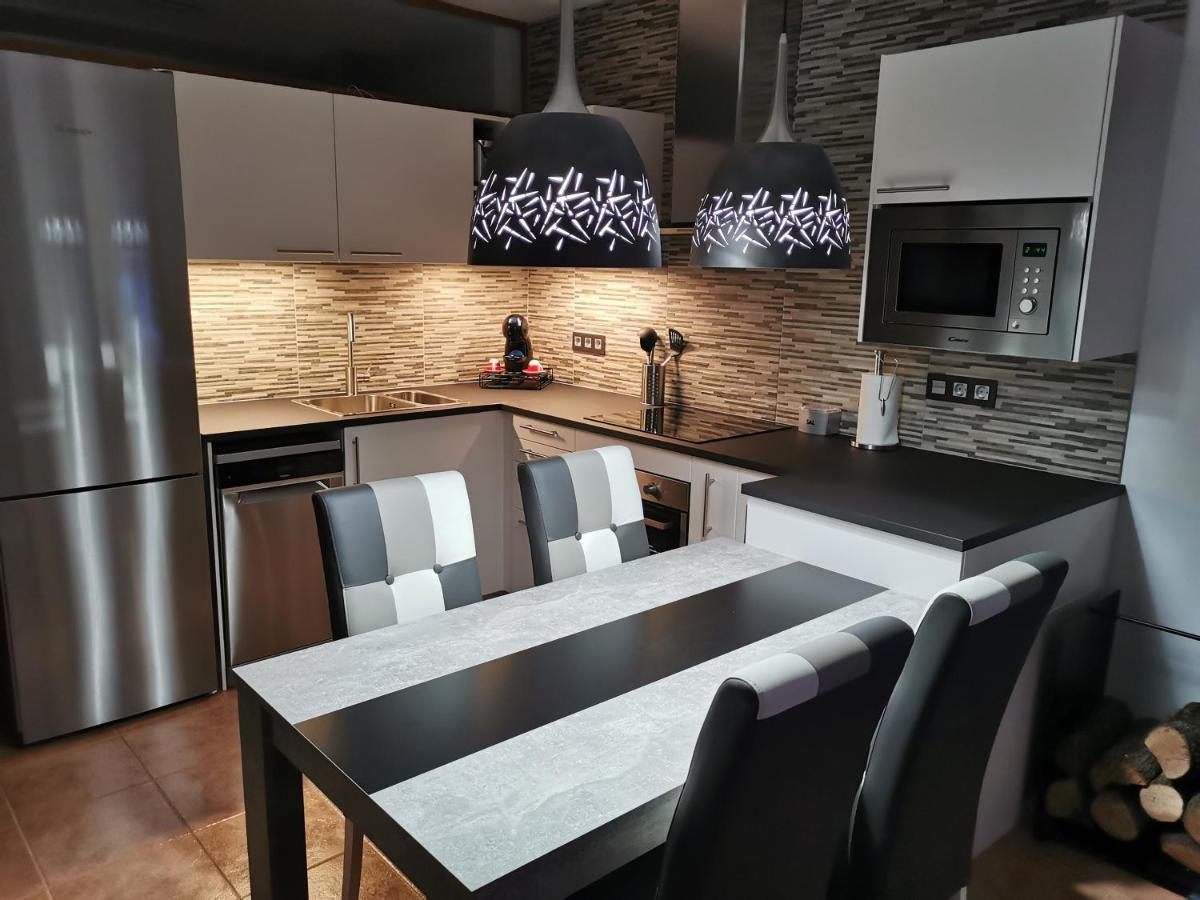 Loft Romantic Ca L'Enric Vique-Baix Emporda 레젠코스 외부 사진